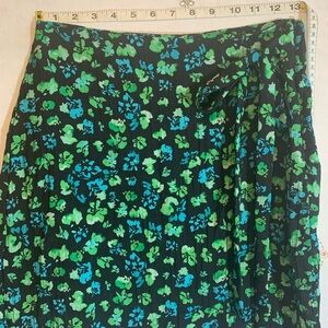 Noisy May NWOT  Size XS Black‎ Skirt with Blue and Green Floral Design